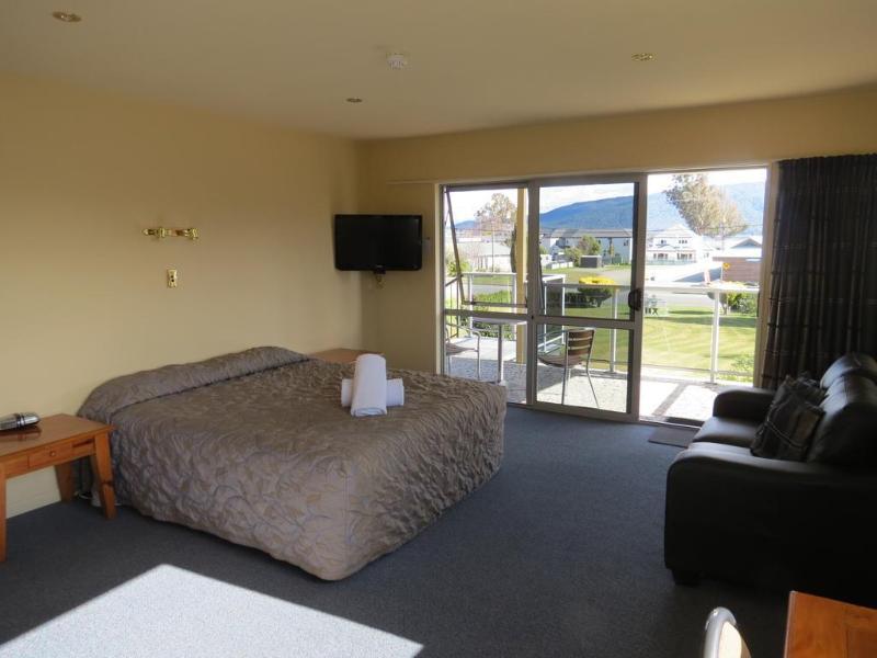 Alpine View Motel Te Anau Extérieur photo